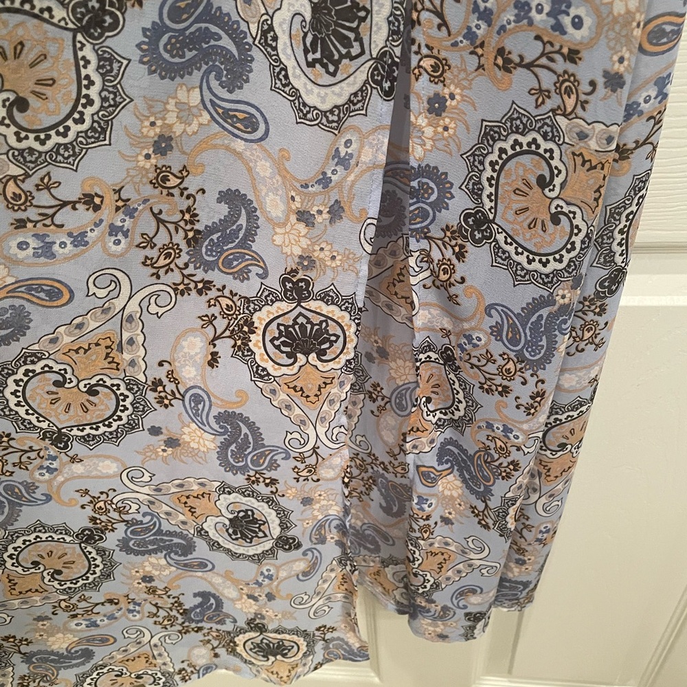 Dress - Picture 5 of 7